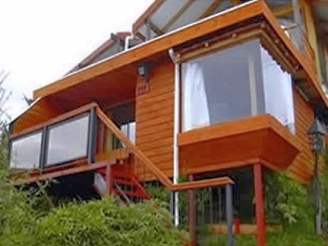Cabin 2-4 Persons
1 Matrimonial bedrooms
Living – Dining room + double bed
2 Baths
Terraces with sight to the Lake